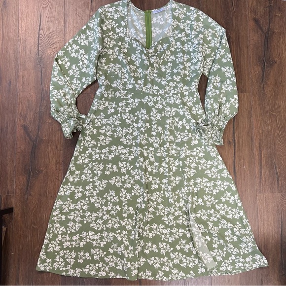 Miss Sparkling green floral front slit Midi Boutique dress SZ MED - Picture 3 of 6